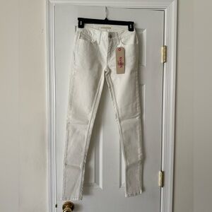 NWT Levi's 535 Super Skinny White Jeans Size 24/30